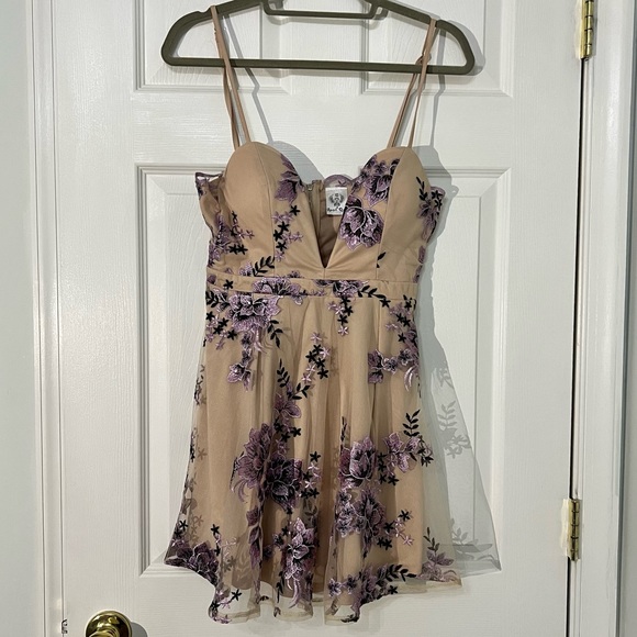 Floral Lace Overlay Deep Plunge Mini Dress - Picture 2 of 5